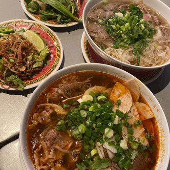 Sit lo Saigon - Bun bo & siagon pho - Vietnamese Near Me - Elk Grove, California Sit lo Saigon - Bun bo & siagon pho - Vietnamese Near Me - Elk Grove, California