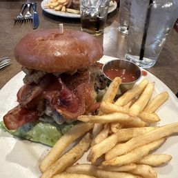 Western Burger ** Western Burger **