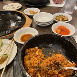 Koreana 3 - Stone pot bibimbap