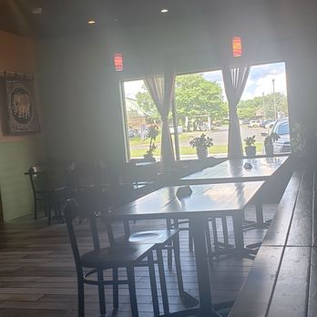 Nara Thai Cuisine - Dining area by the window - Thai Near Me - Stafford, Virginia Nara Thai Cuisine - Dining area by the window - Thai Near Me - Stafford, Virginia