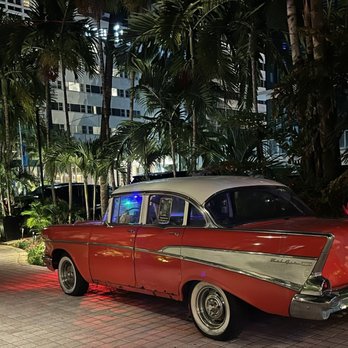 Moreno's Cuba - In front of the restaurant - Cocktail Bars Near Me - Miami Beach, Florida
