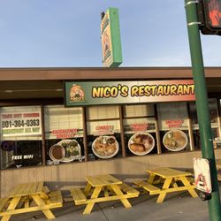 Nico's Restaurant - Entrance
