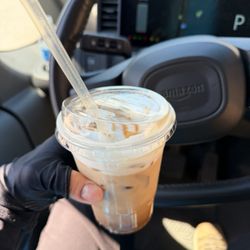 3 Baristas Coffee Roasters - Ice coffee cold foam caramel