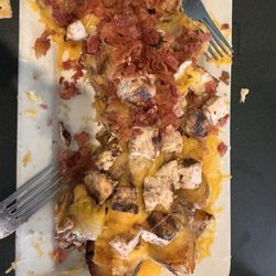 Goldies Patio Grill - Spuds w/chicken