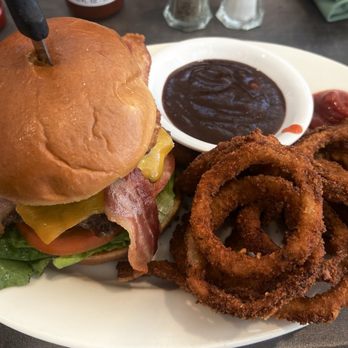 Hidden Valley Golf Club - Bogie burger  combo! - Golf Near Me - Norco, California