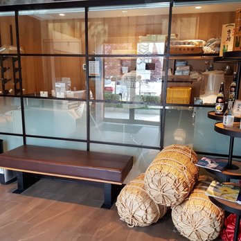 Sanpoutei Ramen - Lobby with a view of the noodle making process. - Ramen Near Me - Richmond, British Columbia Sanpoutei Ramen - Lobby with a view of the noodle making process. - Ramen Near Me - Richmond, British Columbia