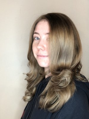 Layer Salon by null