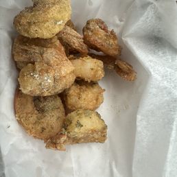 It's really small size that the shrimp are very small, different from every other time I come to buy. And not good service
