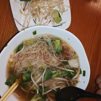 Baguette Bistro - Vietnamese Near Me - East Windsor, New Jersey