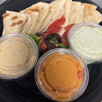 Panini Kabob Grill - Trio hummus and pita bread. - Mediterranean Near Me - Bakersfield, California Panini Kabob Grill - Trio hummus and pita bread. - Mediterranean Near Me - Bakersfield, California
