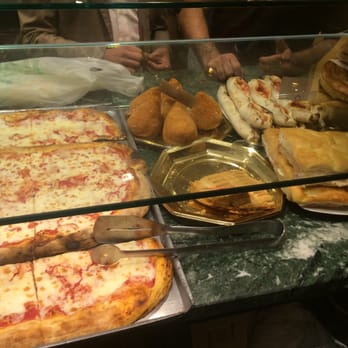 La Briocheria Chips & Burgers - Pizza Near Me - Milan, Michigan La Briocheria Chips & Burgers - Pizza Near Me - Milan, Michigan
