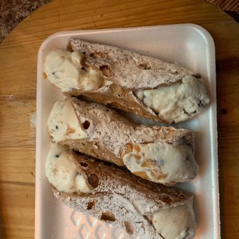 Great Buns Bakery - Cannolis!! - Bakeries Near Me - Las Vegas, Nevada Great Buns Bakery - Cannolis!! - Bakeries Near Me - Las Vegas, Nevada