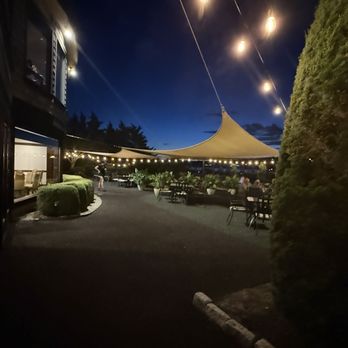 Salt Creek Grille - New American Near Me - Rumson, New Jersey