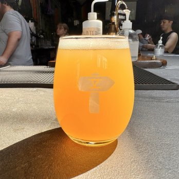 Fifth Hammer Brewing - "Juice Jumper" (Double IPA) - Breweries Near Me - Long Island City, New York Fifth Hammer Brewing - "Juice Jumper" (Double IPA) - Breweries Near Me - Long Island City, New York