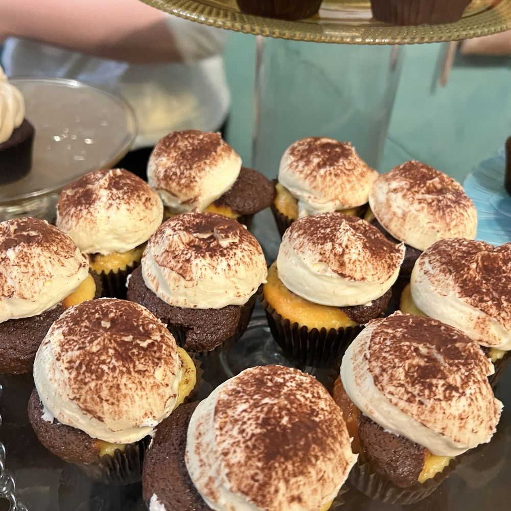 Lavender Moon Cupcakery - Bakeries Near Me - Alexandria, Virginia Lavender Moon Cupcakery - Bakeries Near Me - Alexandria, Virginia