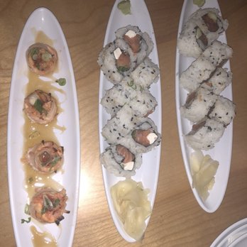 GoBistro - Dynamite salmon appetizer, salmon bagel roll, spicy tuna roll (sushi rolls $7 bucks each for happy hour until 7pm) - Sushi Bars Near Me - Hollywood, Florida