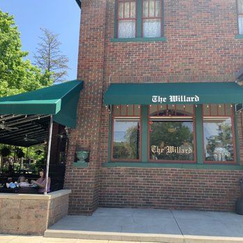 The Willard - the outside of a restaurant - Chicken Wings Near Me - Franklin, Indiana