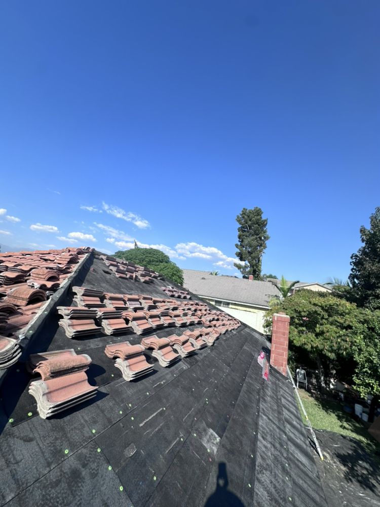 Slide of Jacinto’s Roofing