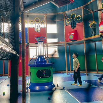 Billy Beez - Kids Activities Near Me - Holyoke, Massachusetts
