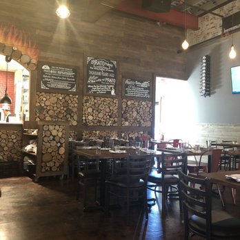 Prato 850 - Gastropubs Near Me - Commack, New York