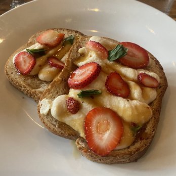 The Rossi Kitchen & Bar - Ricotta Toast - New American Near Me - Columbus, Ohio