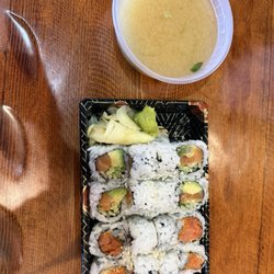 Yummy Sushi & Steak House - Alaskan roll, spicy tuna and soup