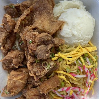 Tanaka Saimin - Crispy shoyu chicken with 2 choices: mashed potatoes, and fried noodles. - Japanese Near Me - Honolulu, Hawaii