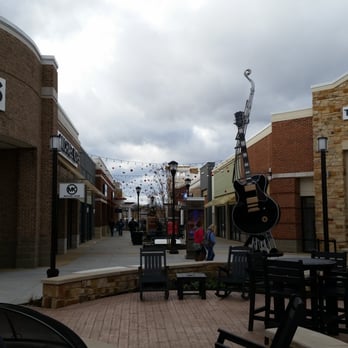 Tanger Outlets Southaven - Cool ambiance - Shopping Centers Near Me - Southaven, Mississippi Tanger Outlets Southaven - Cool ambiance - Shopping Centers Near Me - Southaven, Mississippi
