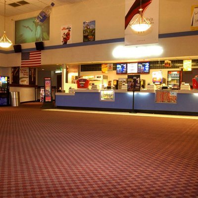 Gtc Liberty Cinemas 565 W Oglethorpe Hwy Hinesville Ga Movie Theatres Mapquest
