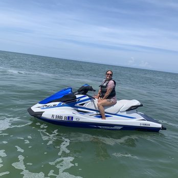 H2O Jet Ski Rentals - Wave runner in the Gulf of Mexico - Jet Skis Near Me - Clearwater, Florida