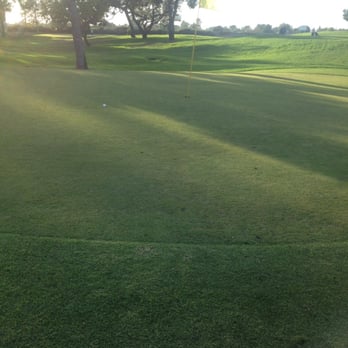 Compton Par 3 Golf Course - Four footer to be home for bird baby - Golf Near Me - Compton, California Compton Par 3 Golf Course - Four footer to be home for bird baby - Golf Near Me - Compton, California