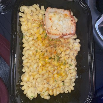 Local Kitchen - Tavern Mac & Cheese - Cocktail Bars Near Me - Torrance, California