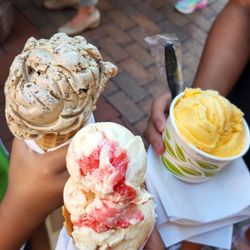 Pronto Cafe - Cappuccino chip, strawberry cheesecake, and Mango