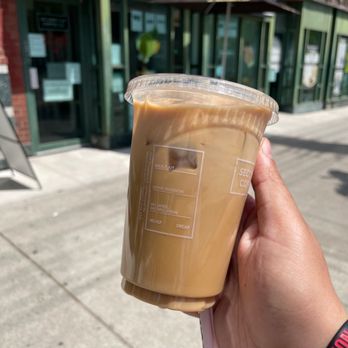 Second Cup Cafe - Iced vanilla bean latte - Coffee & Tea Near Me - Toronto, Ontario