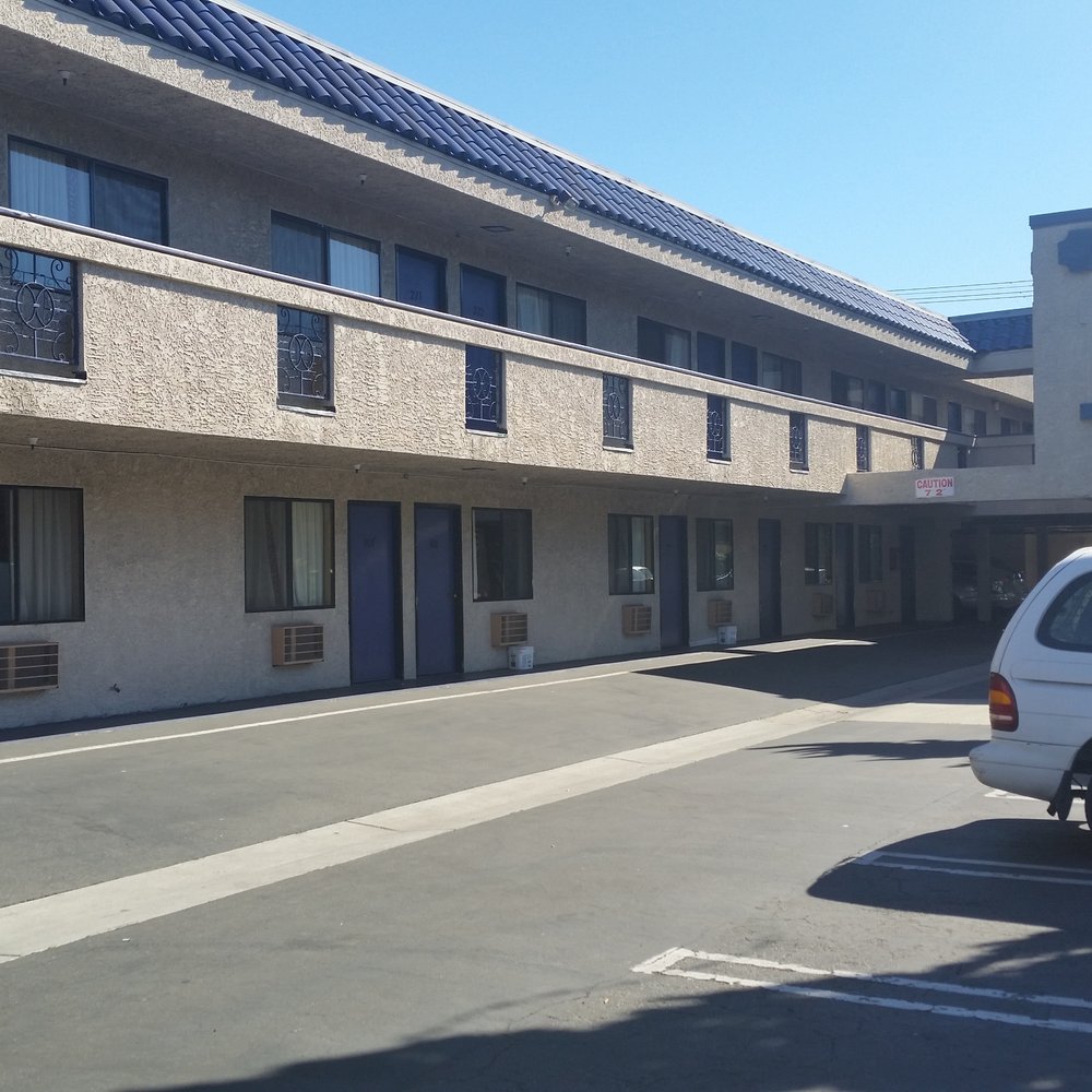 Star Inn - Rooms - Hotels Near Me - Costa Mesa, California Star Inn - Rooms - Hotels Near Me - Costa Mesa, California