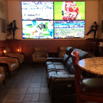 Black Angus Steakhouse - Th lounge area - Steakhouses Near Me - Kissimmee, Florida Black Angus Steakhouse - Th lounge area - Steakhouses Near Me - Kissimmee, Florida