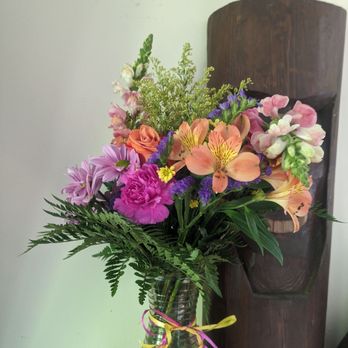 Blue Clover Creations - Blue clover creations bouquet still looks fabulous now that we're home and a week after I received it! - Florists Near Me - Agassiz, British Columbia