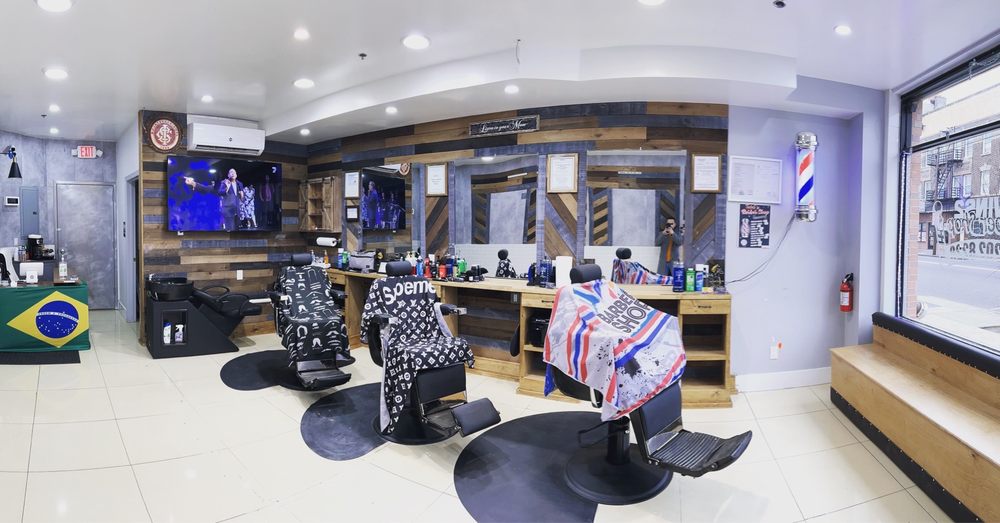 Twins 2 BarberShop Logo