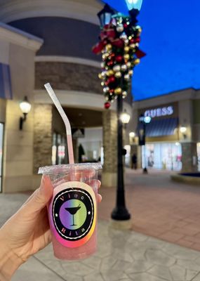 Charlotte Premium Outlets by null