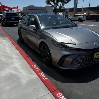 Longo Toyota - 2025 Camry XSE - Car Dealers Near Me - El Monte, California