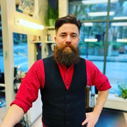 Newport Village BarberShop 