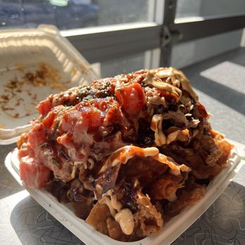 Grind Wit Tryz - Mountain of Spicy Ahi Poke Plate - Filipino Near Me - Portland, Oregon