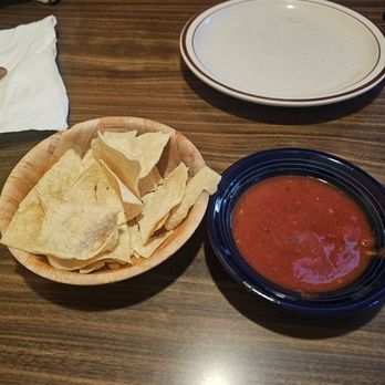 Casa Munoz - Chips and salsa - Mexican Near Me - Bakersfield, California Casa Munoz - Chips and salsa - Mexican Near Me - Bakersfield, California