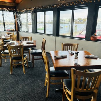 Mill Wharf Restaurant & Pub - Seafood Near Me - Scituate, Massachusetts Mill Wharf Restaurant & Pub - Seafood Near Me - Scituate, Massachusetts