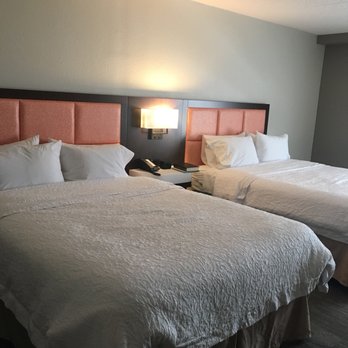 Hampton Inn Woodbridge - Double beds - Hotels Near Me - Woodbridge, New Jersey
