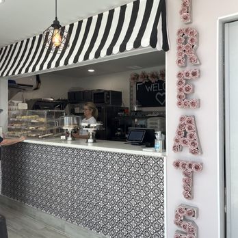 Urban Sweets - Desserts Near Me - Wesley Chapel, Florida