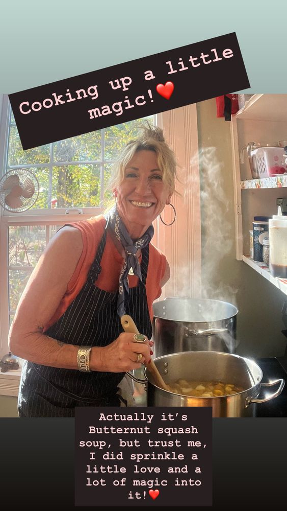 The Little Pink House Logo