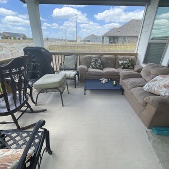 IN Good Hands Moving - Outdoor patio - Movers Near Me IN Good Hands Moving - Outdoor patio - Movers Near Me