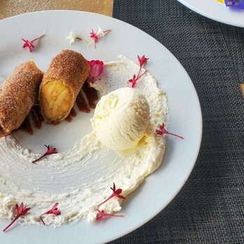 Oasis on the Beach - Apple Spring Roll dessert - Hawaiian Near Me - Kapaa, Hawaii Oasis on the Beach - Apple Spring Roll dessert - Hawaiian Near Me - Kapaa, Hawaii