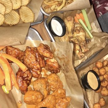 Buffalo Wild Wings - Wings, fries, cheese curds, Fried Pickles - Chicken Wings Near Me - Yukon, Oklahoma